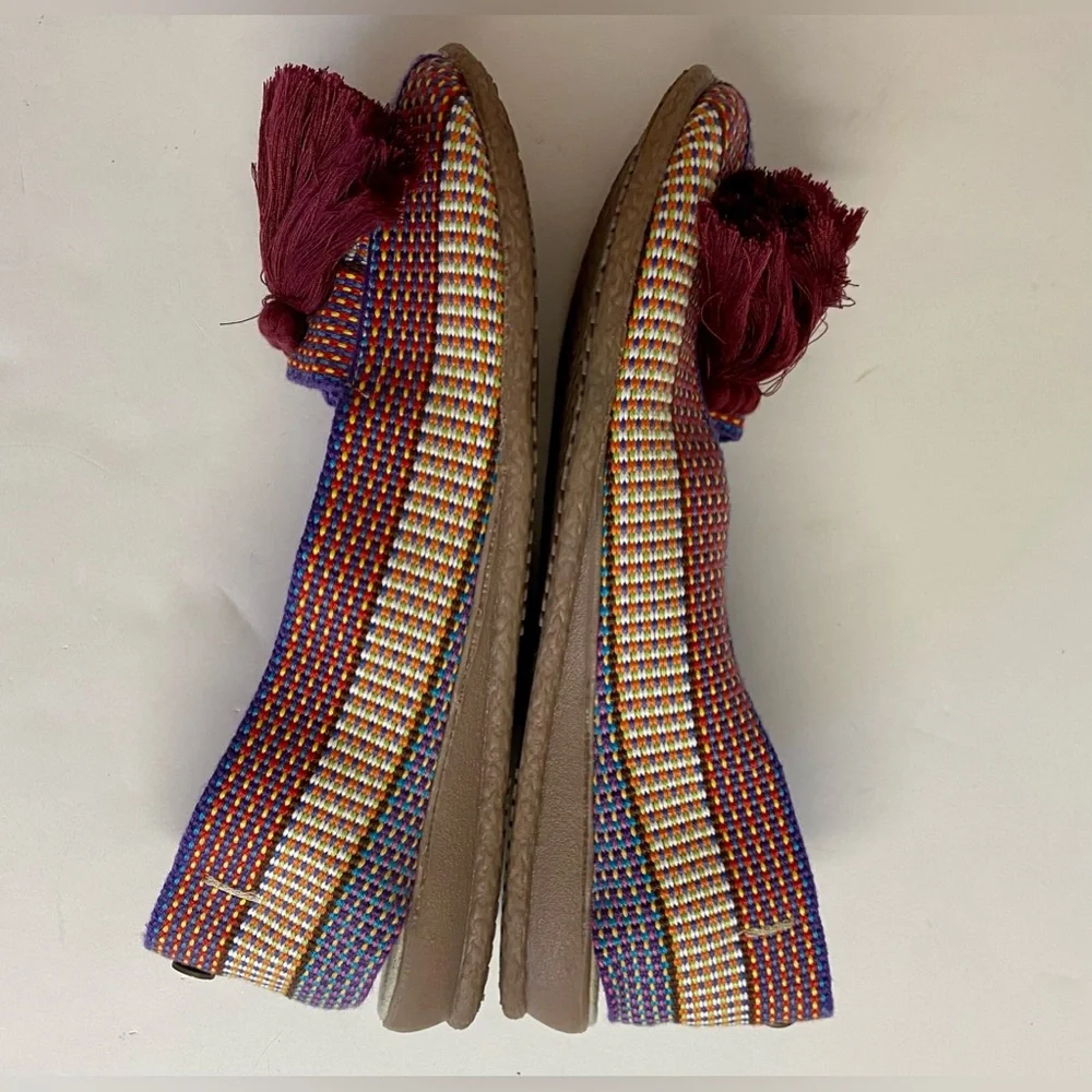 Boho PIA•MIA-handmade burgundy espadrilles with beautiful tassel front.Size 7.5